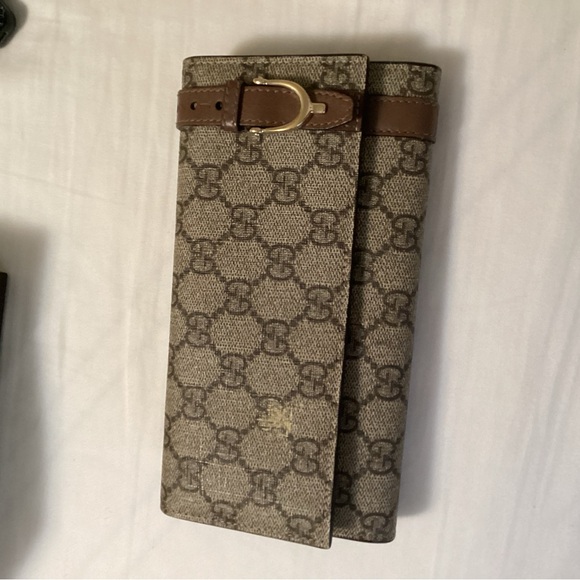 authentic gucci long wallet. - Picture 2 of 12